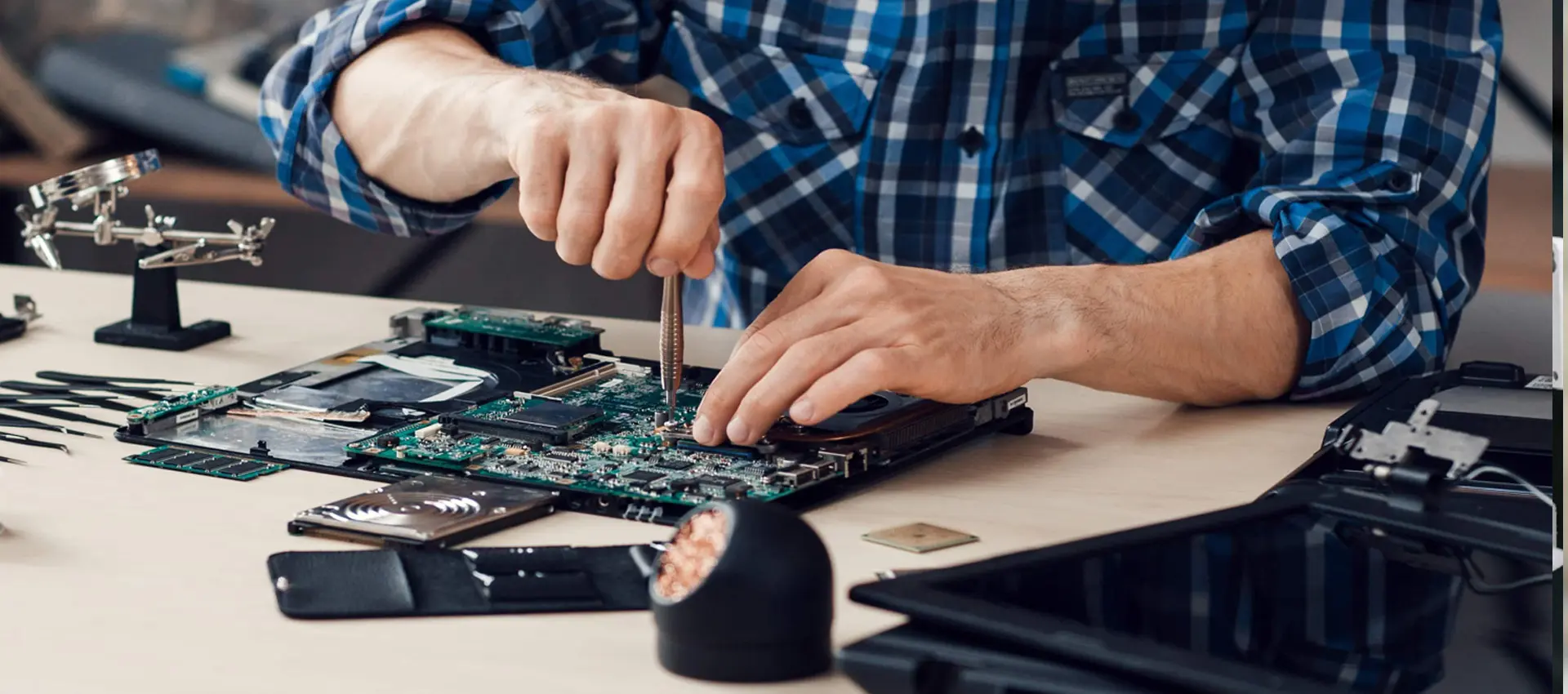 Desktop And laptop Service Center